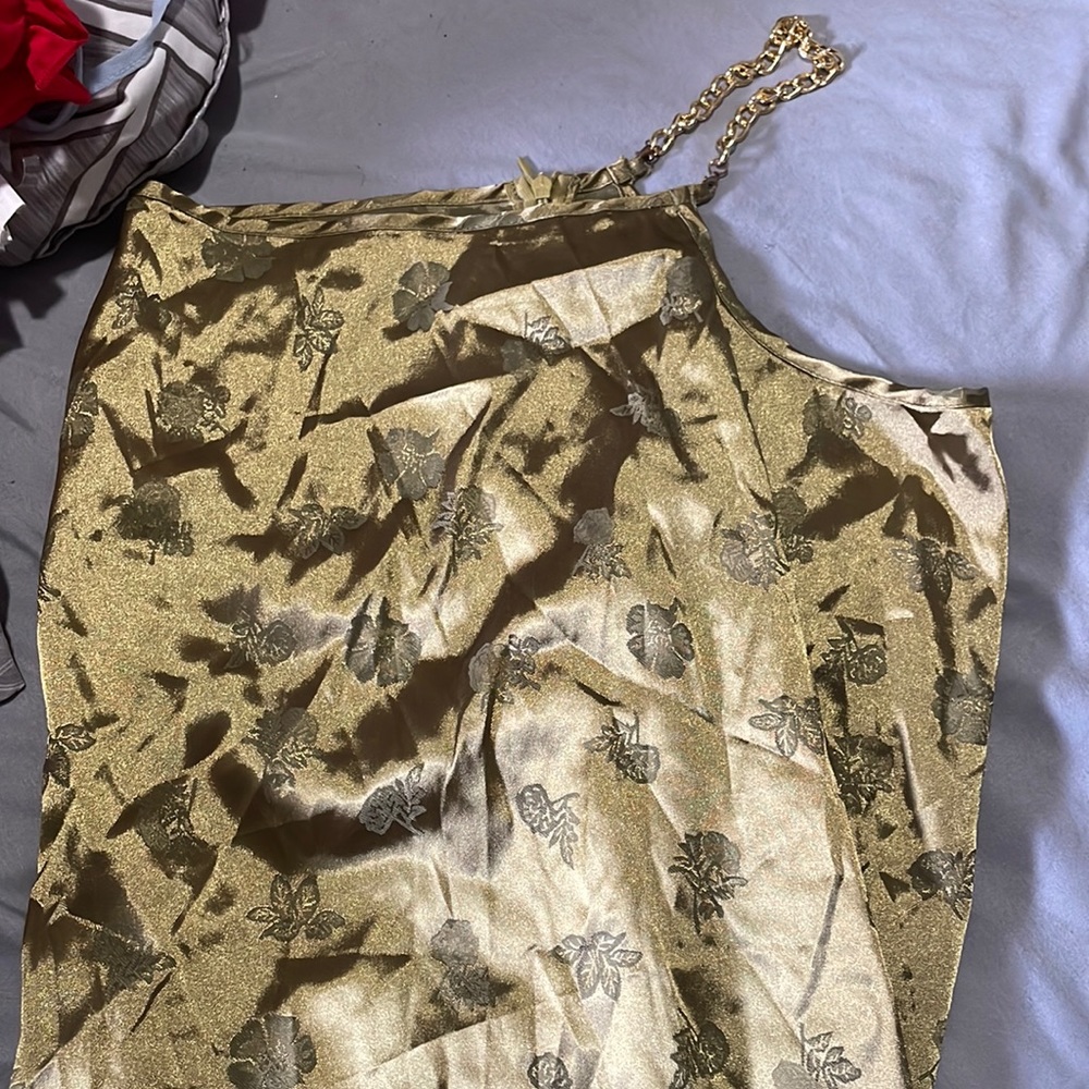 Silky chain skirt